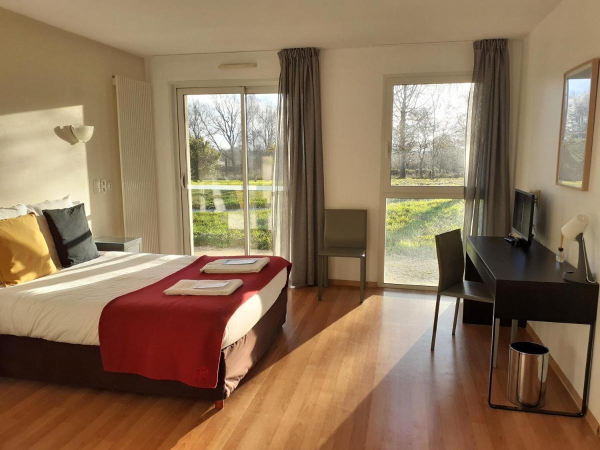 La Villa Des Golf.E.S Theix Eksteriør billede